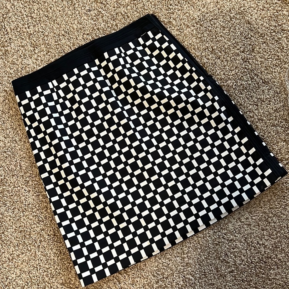 White House Black Market Skirt